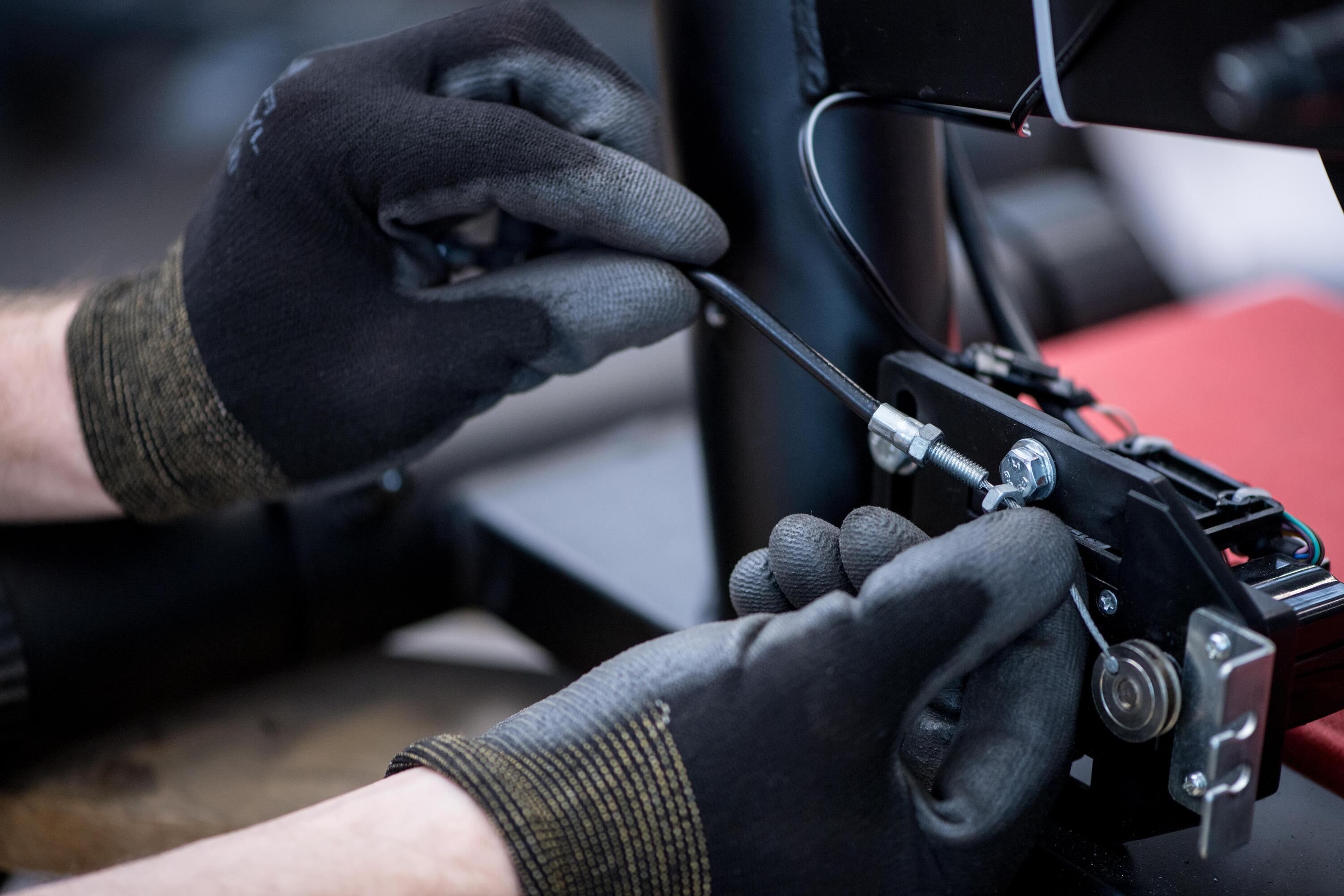 WORKSHOP Austausch mechanisches Kabel unten