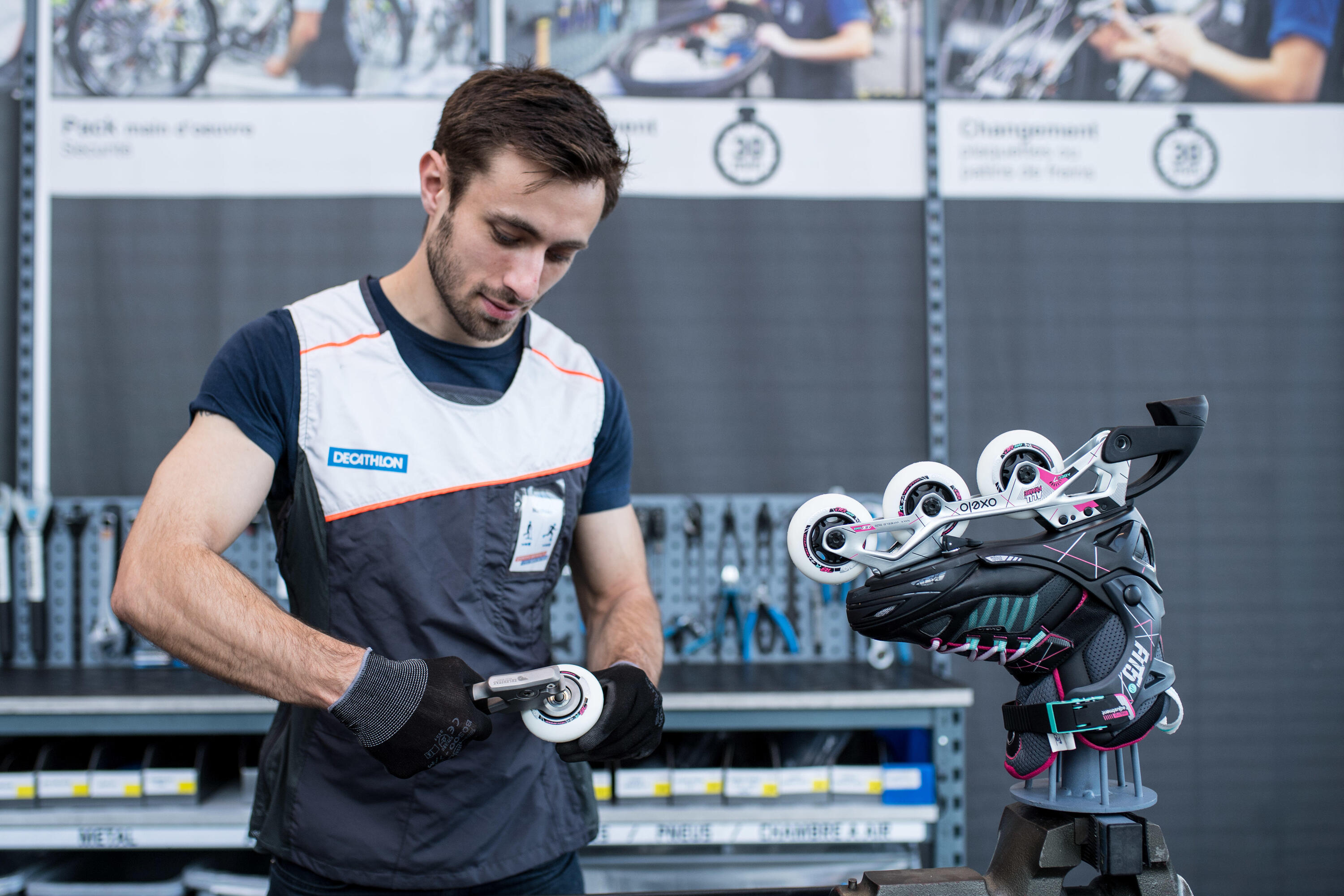 Sostituzione 4 ruote e/o 8 cuscinetti di roller, pattini classici o skate.  4/4