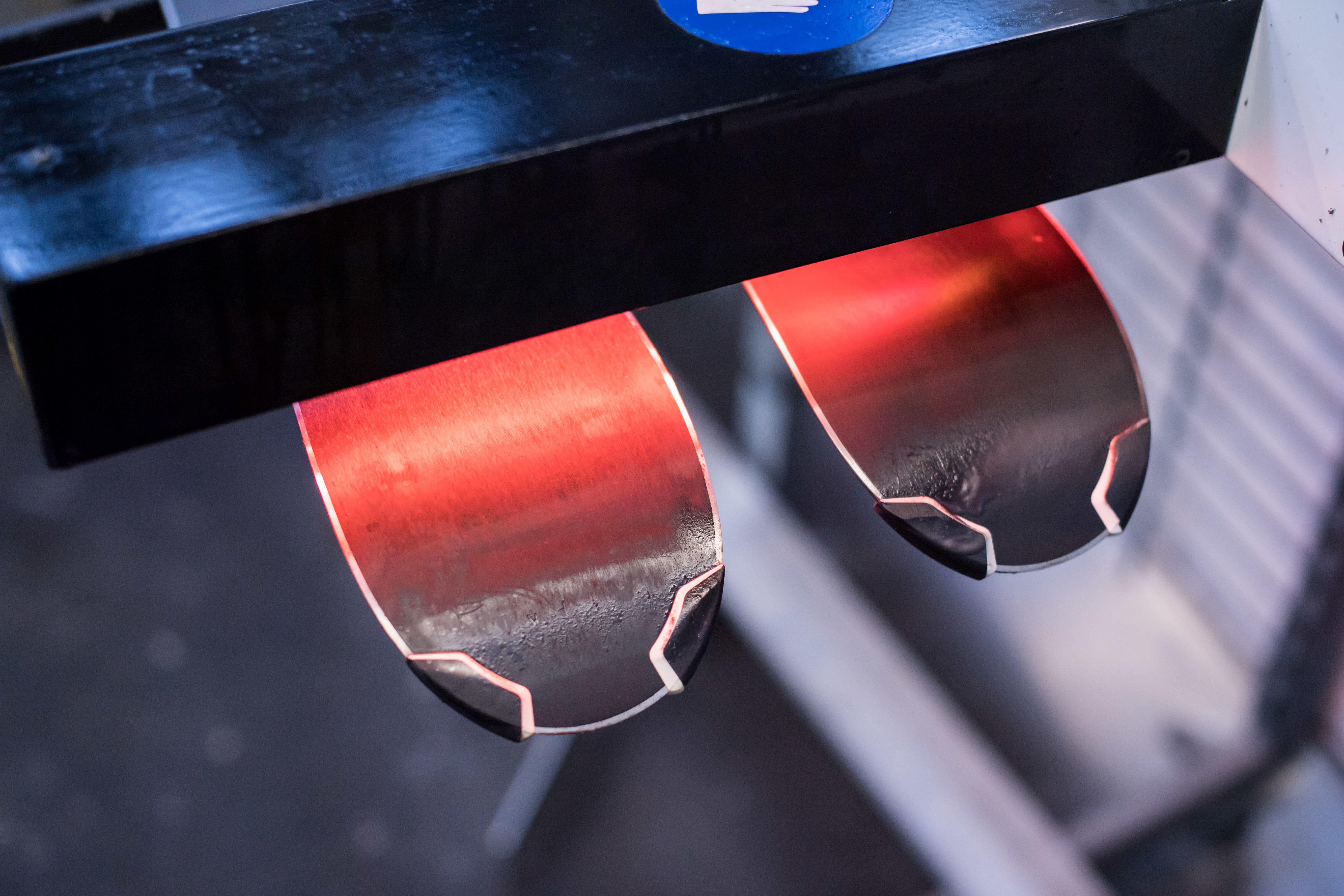 Infra-Red Waxing Service for Skis, Cross-Country Skis and Snowboards - WORKSHOP