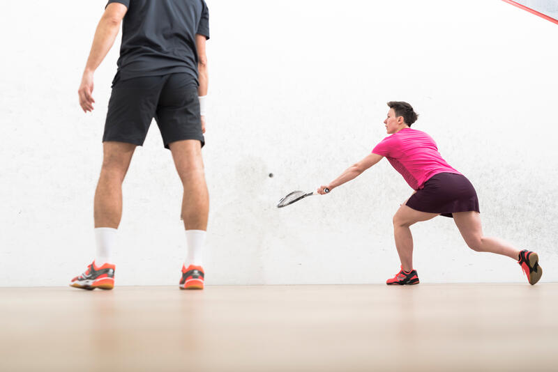 Le squash : découvrez ses règles, ses bienfaits, l'équipement...