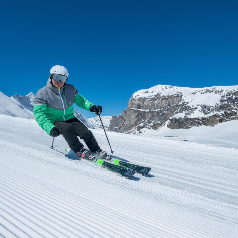 ski men carving
