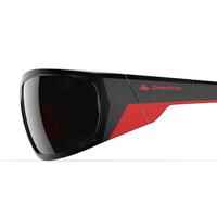 النظارات الشمسية Skiing 700 المستقطبة للكبار للتزحلق من الفئة 4 - لون أسود وأحمر
