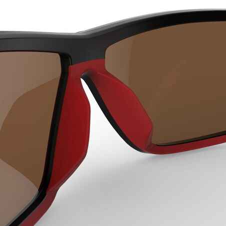 Adult Hiking Sunglasses Category 4 Polarised MH570 - Black/Red