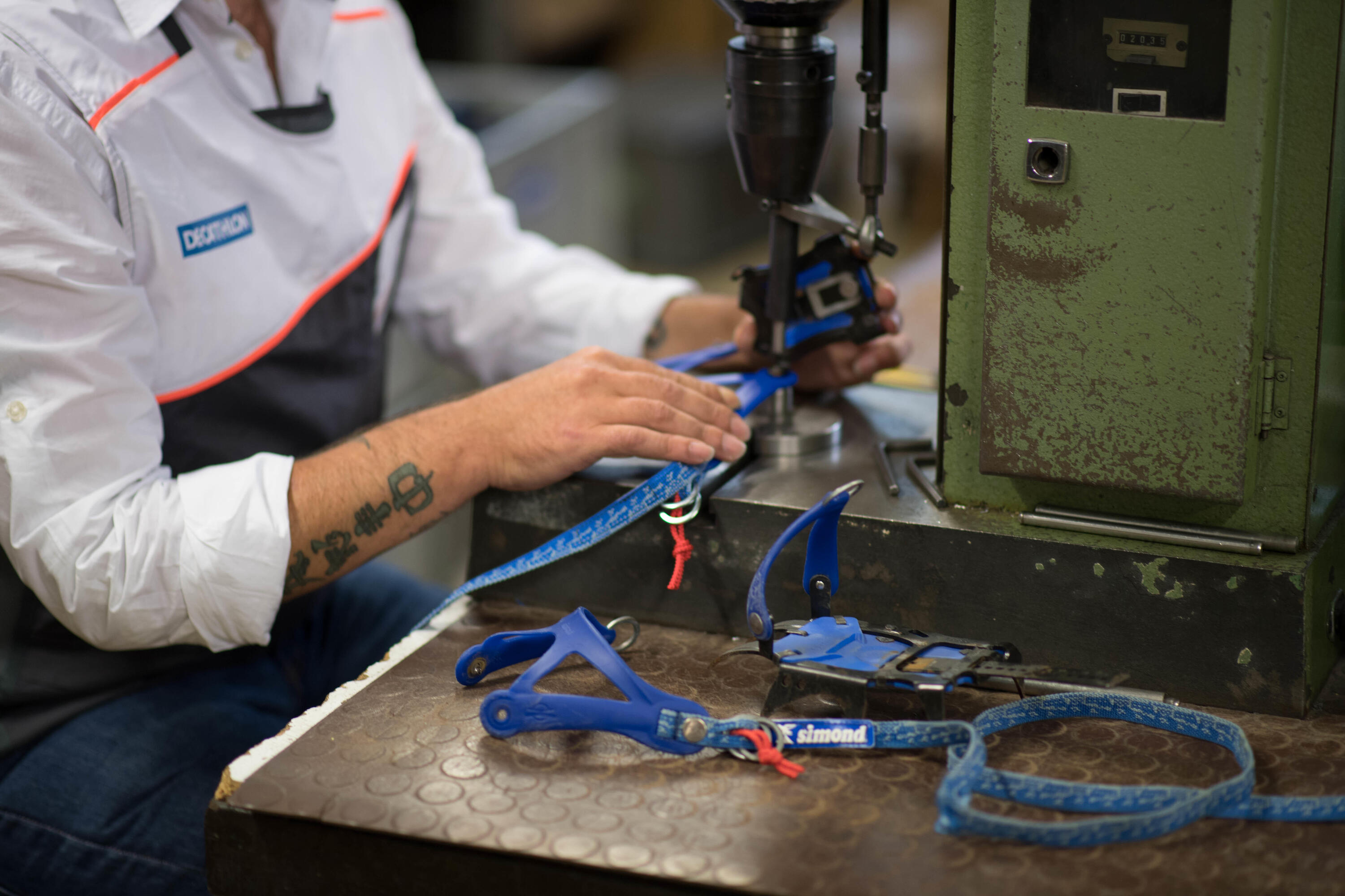 WORKSHOP Analyse Reparatur Steigeisen Bergsteigen und Eisklettern