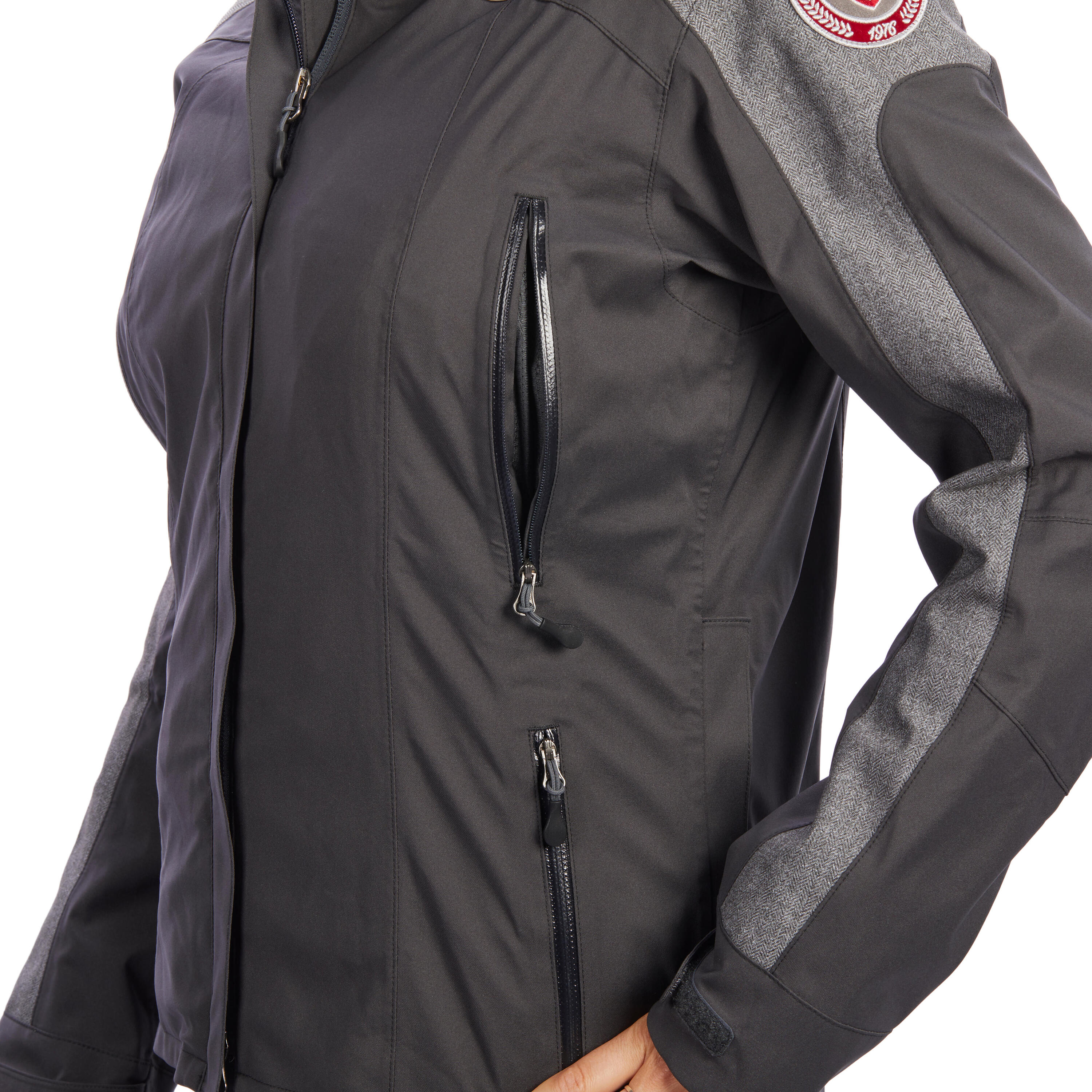 500 Women's Horse Riding Waterproof Jacket - Dark Grey and Chevron Pattern 5/8