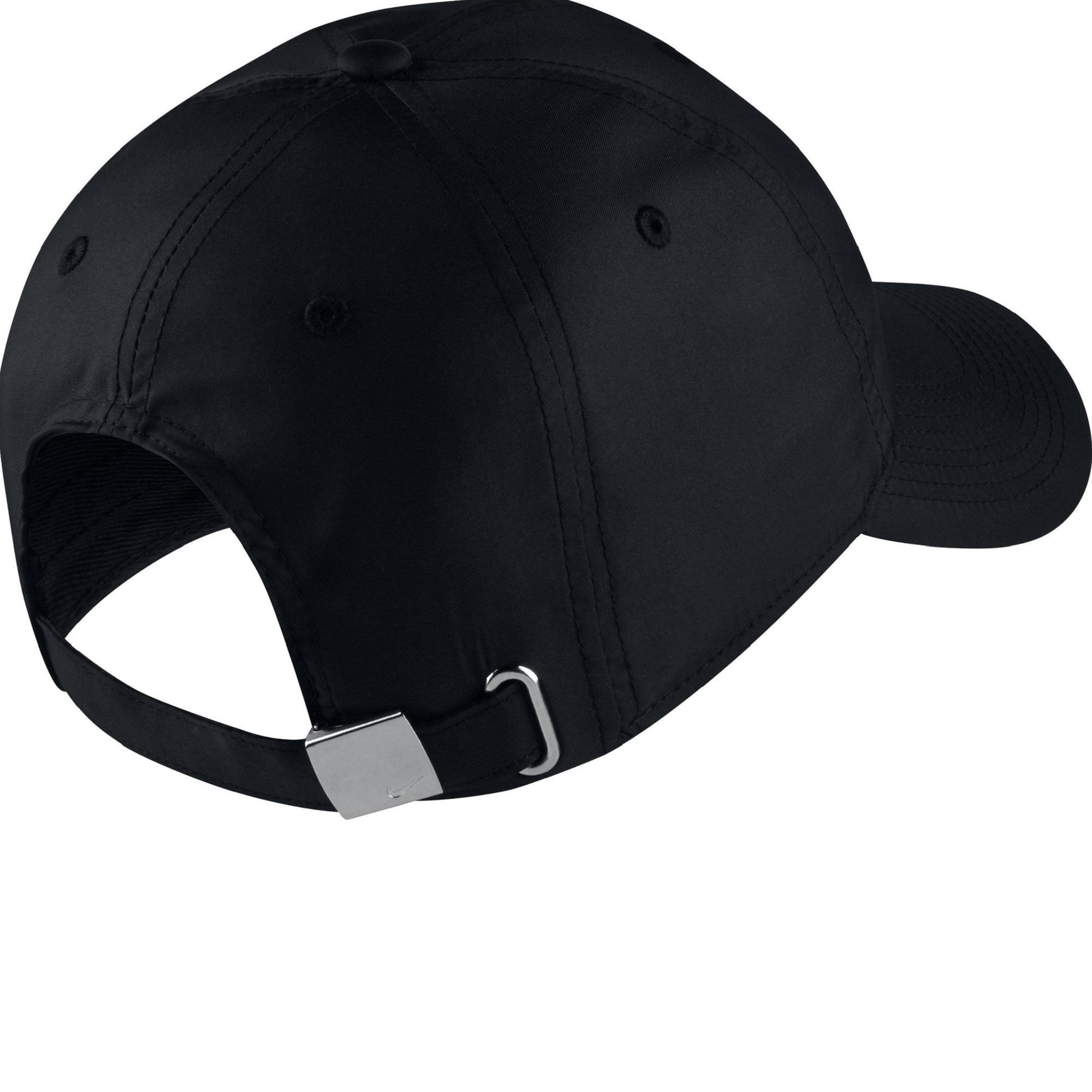 casquette nike swoosh metal noir