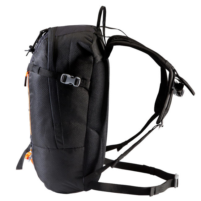 Buy Mountaineering Backpacks Online in IndiaSimond
