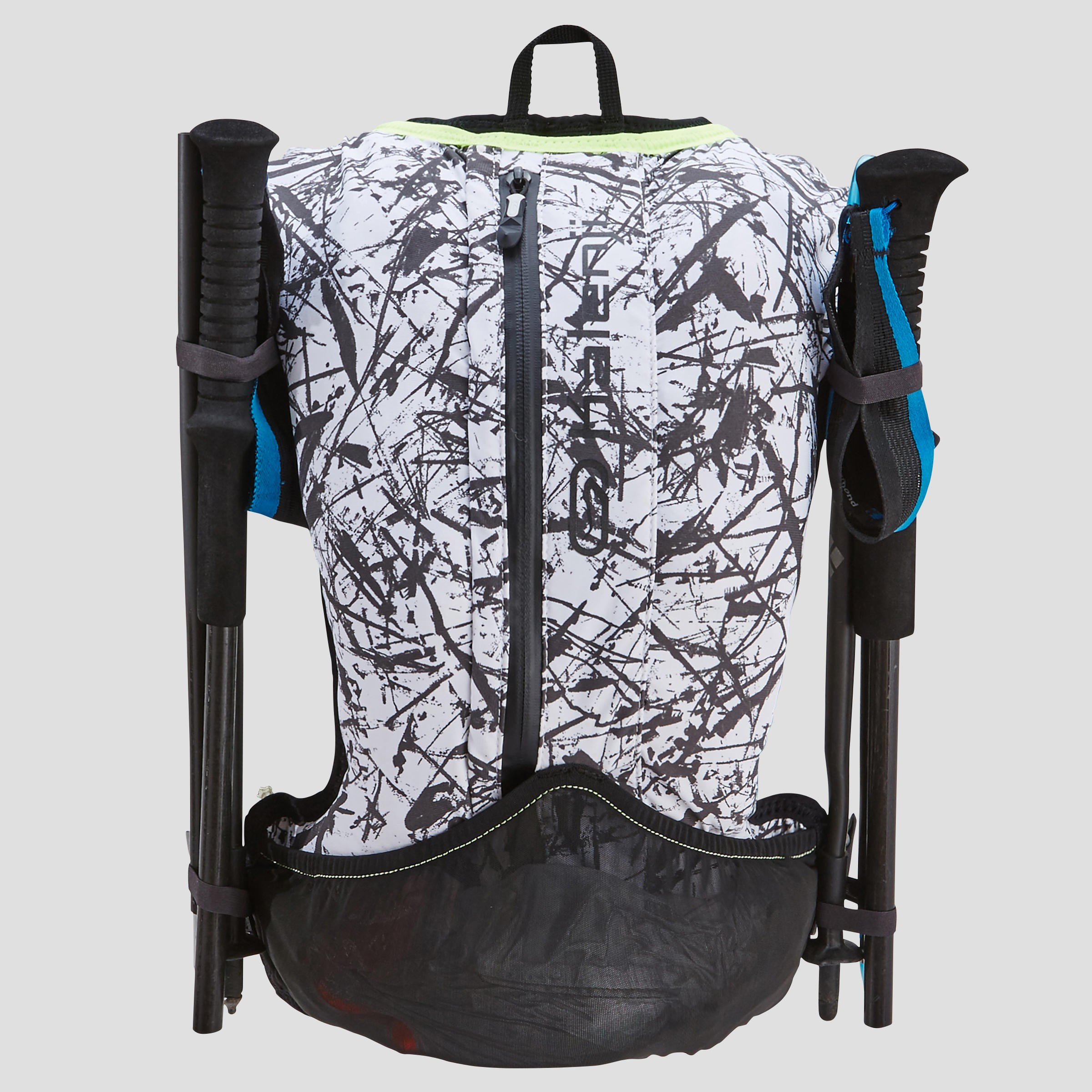 decathlon running backpack