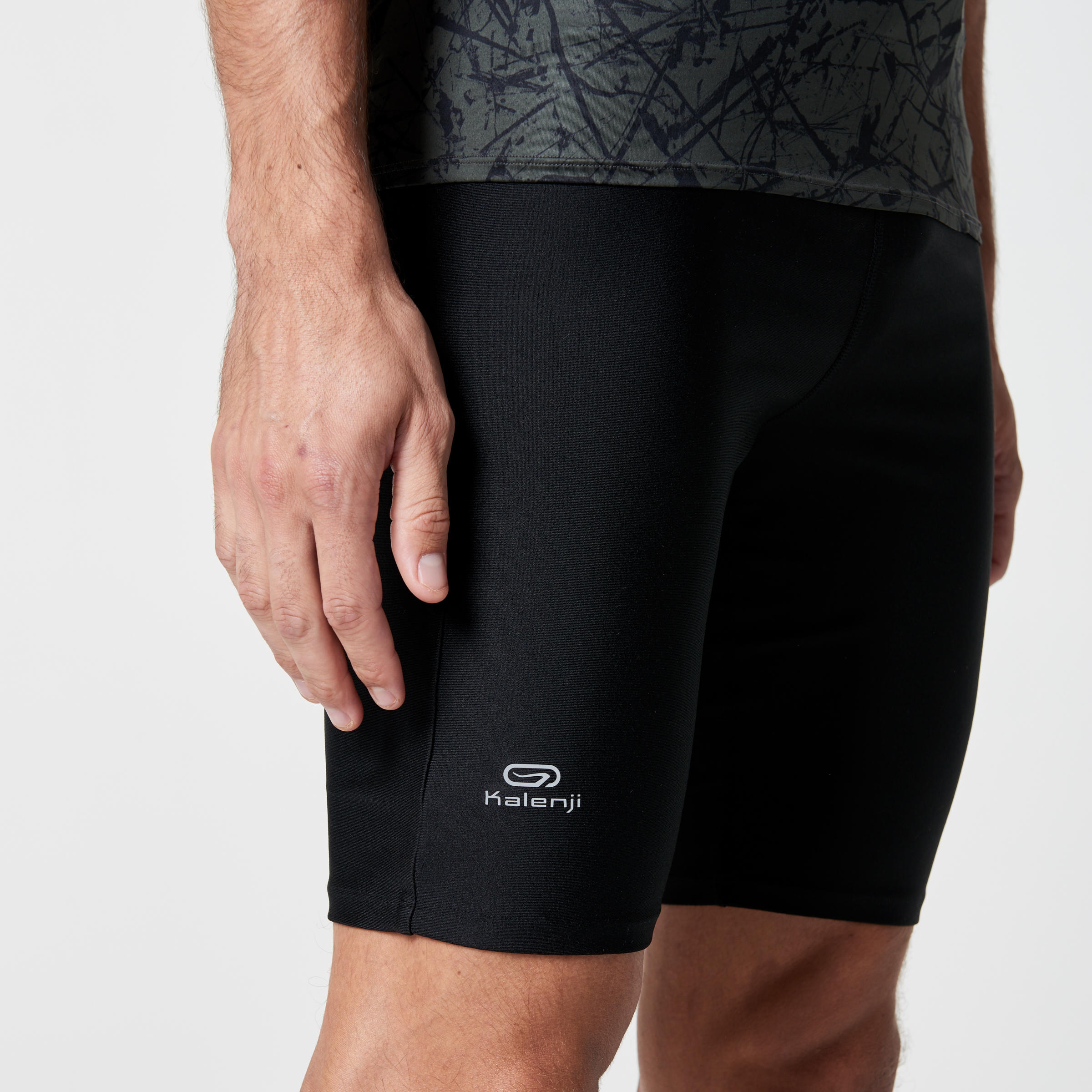 Men s Trail Running Compression Shorts Black Yellow Decathlon