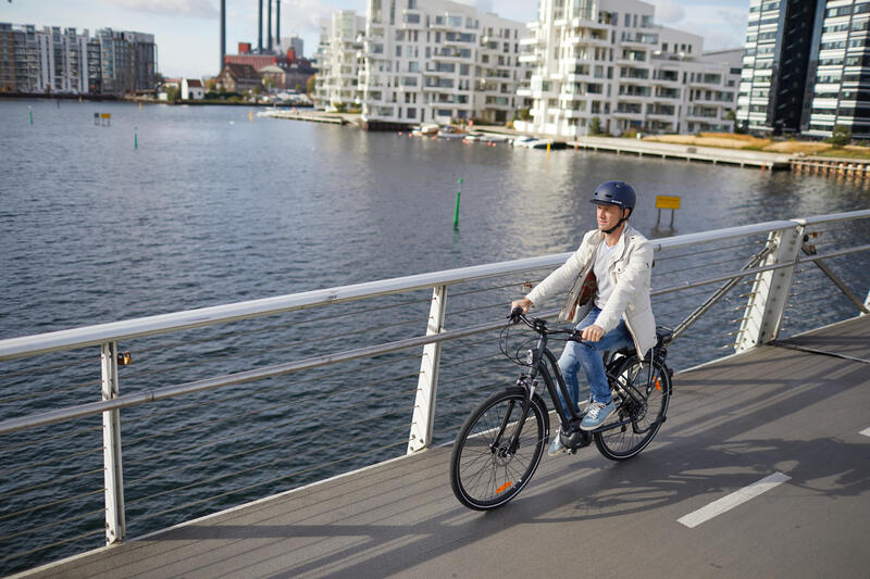Le vélo électrique : la ville (presque) sans effort