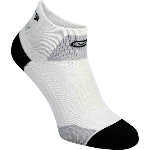 
      RUNNING MID-HEIGHT FINE SOCKS KIPRUN - WHITE
  