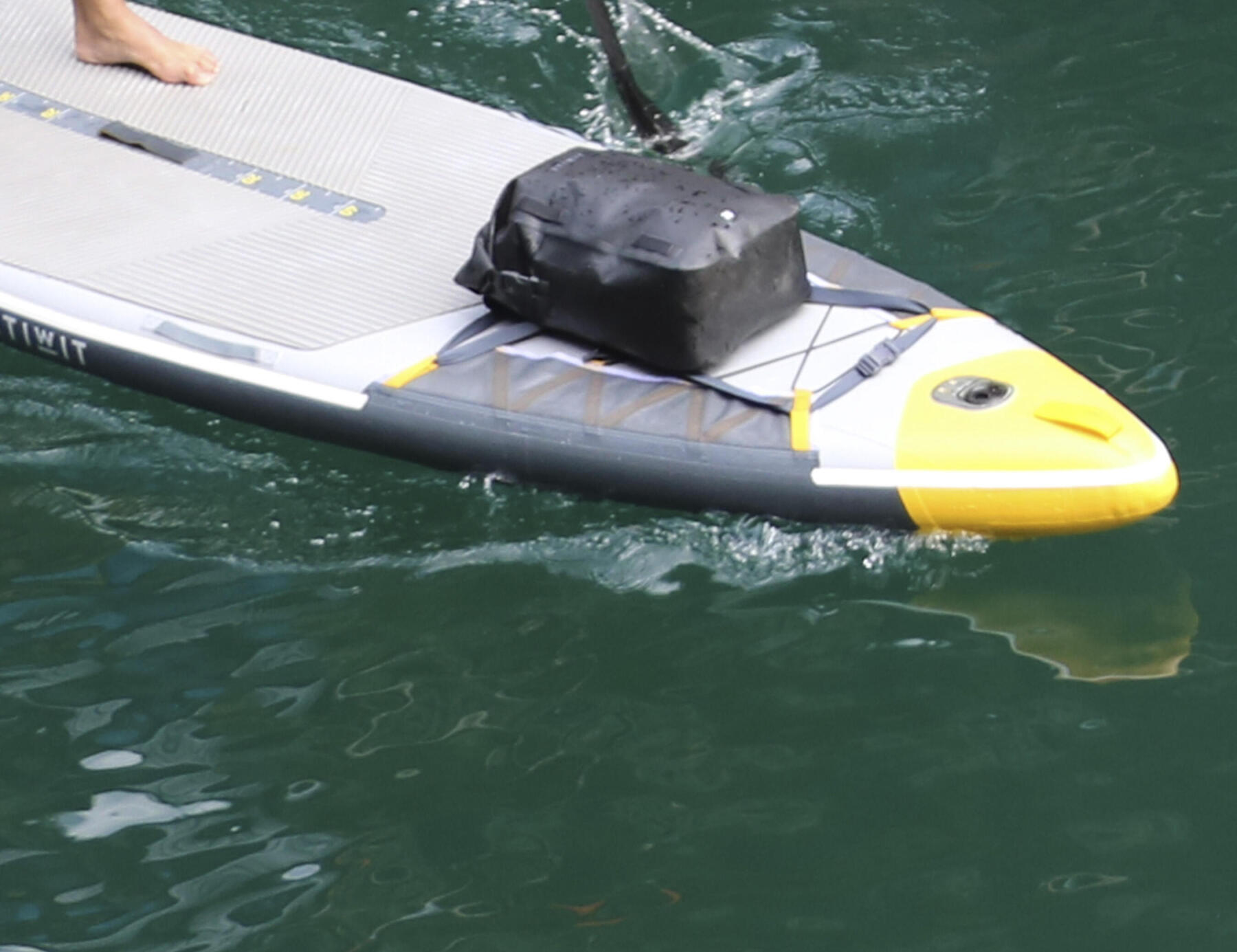 stand-up-paddle-saco-mochila-estanque