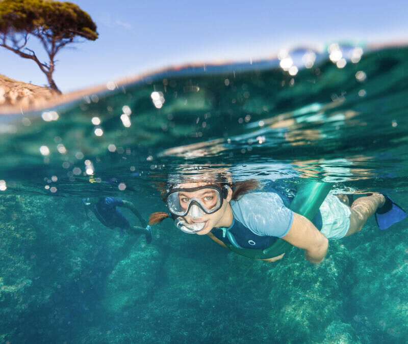 Les avantages d'un apport de flottabilité en snorkeling, randonnée palmée 