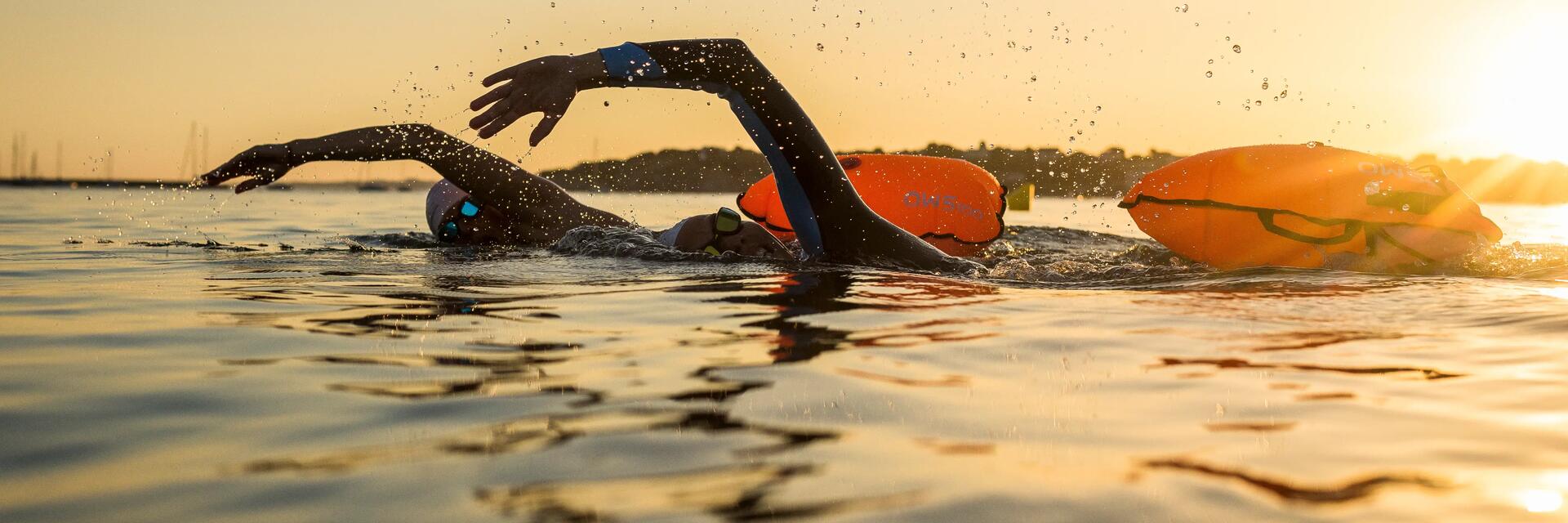 Die-richtige-Ausrüstung-für-das-Freiwasserschwimmen