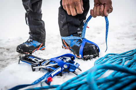 Si estás buscando botas para deportes de nieve también puede interesarte el calzado para alta montaña y alpinismo