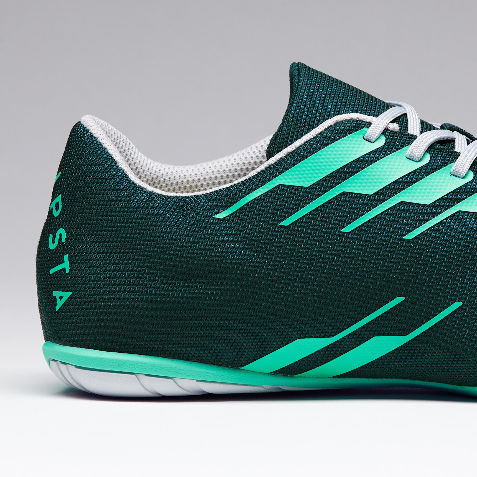 CLR 300 Adult Futsal Trainers - Green 11/16
