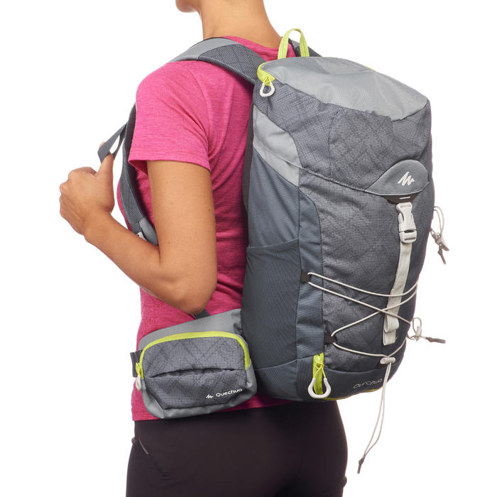 Quechua Wandelrugzak voor in de bergen MH100 20 liter grijs | Decathlon.nl