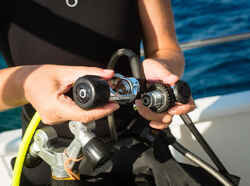 SCD Adaptor for scuba diving regulator DIN/Yoke INT 