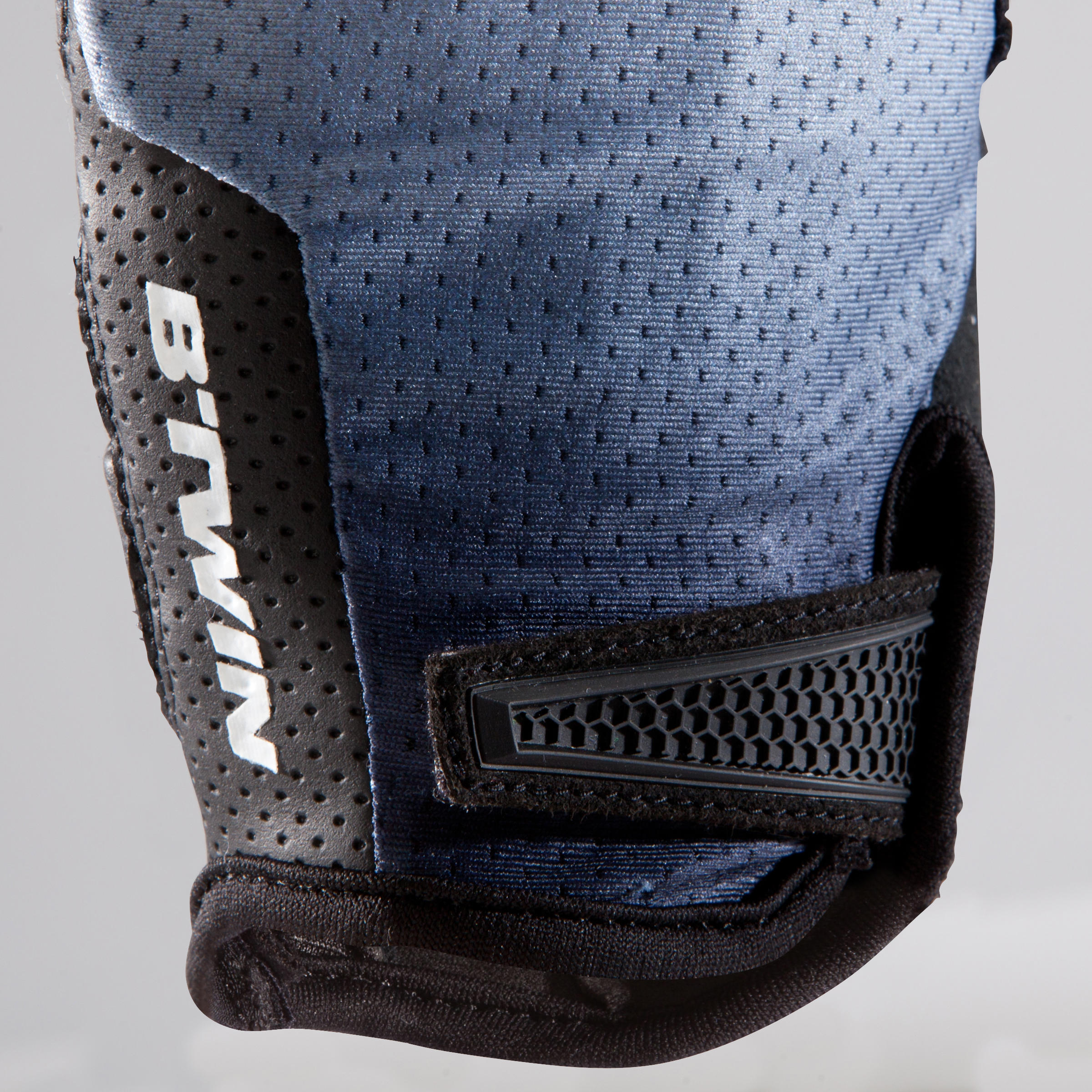 RoadC 900 Cycling Gloves - Shaded Blue