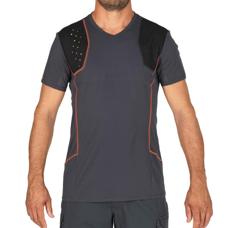 Camiseta Tiro Solognac Clay 900 Hombre Negra Acolchada Espuma Xrd