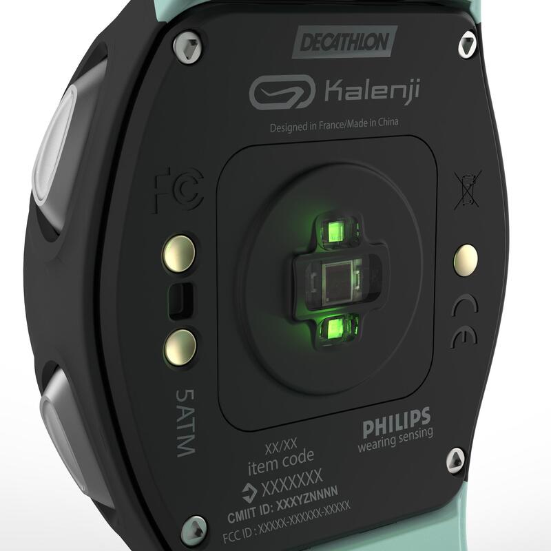 ONRHYTHM 900 runner's watch with heart rate monitor on the wrist BLACK