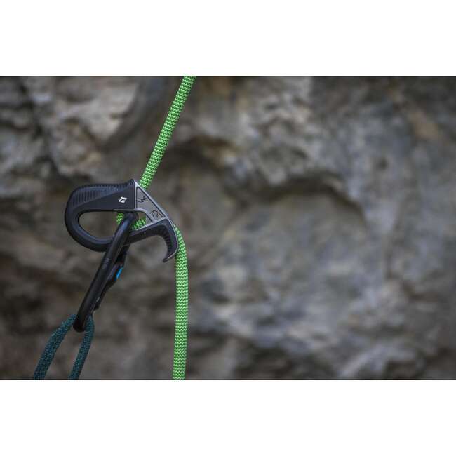 BLACK DIAMOND CLIMBING BELAY DEVICE ATC PILOT Decathlon