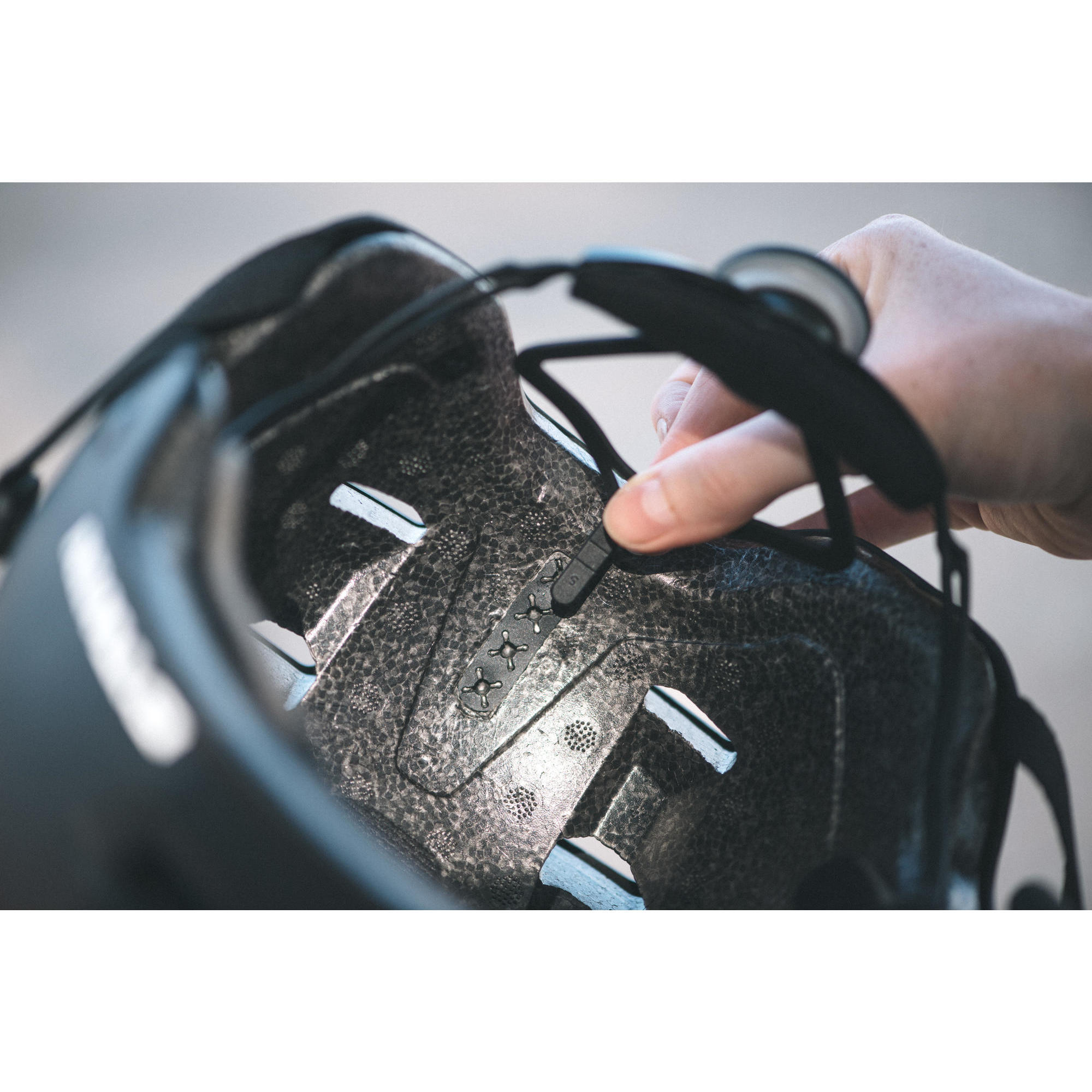 Шлем H MF540 черный OXELO