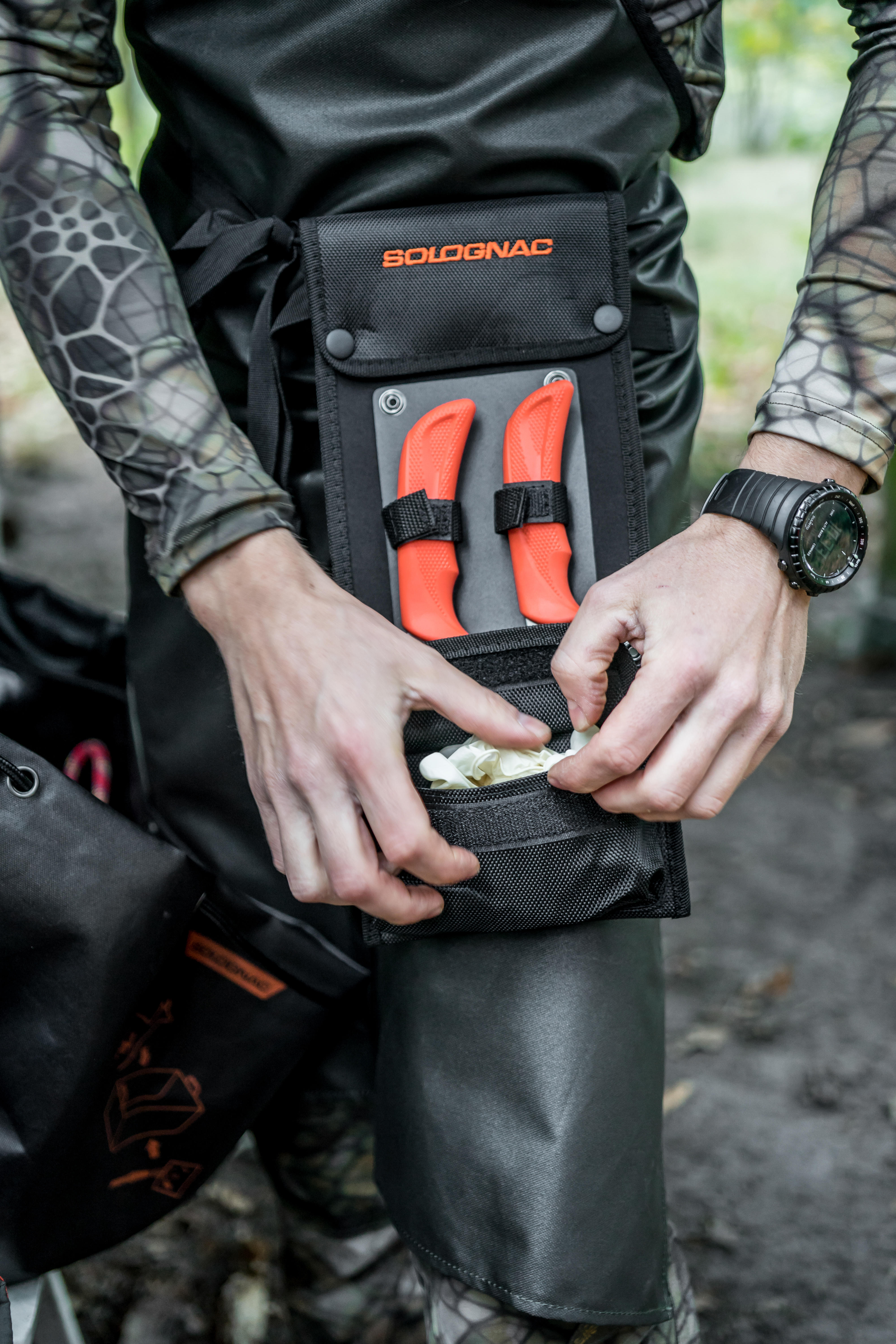 Kit with 2 Knives and a Sharpener for Processing Game - SOLOGNAC