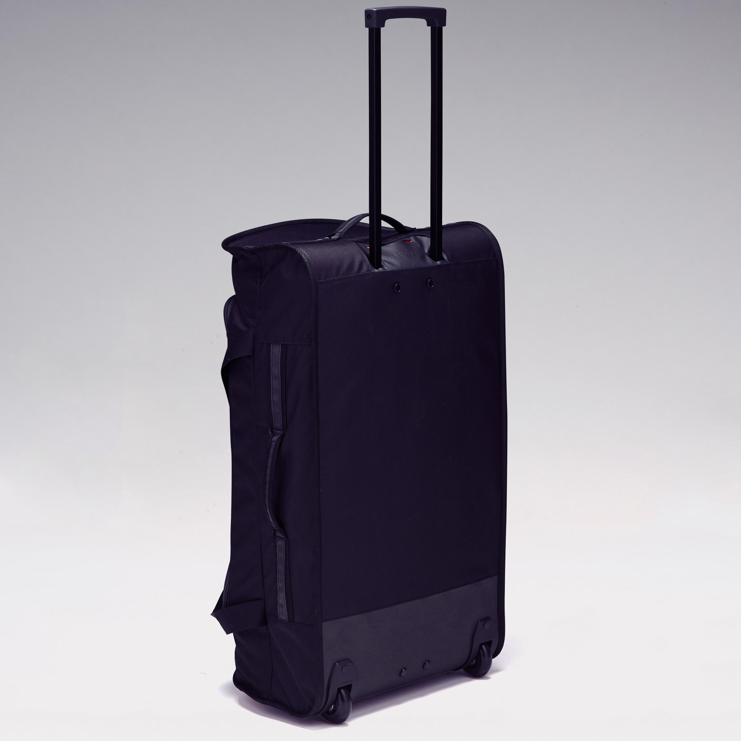 Club 100 70L 2-wheel travel bag with shoe compartment  3/9