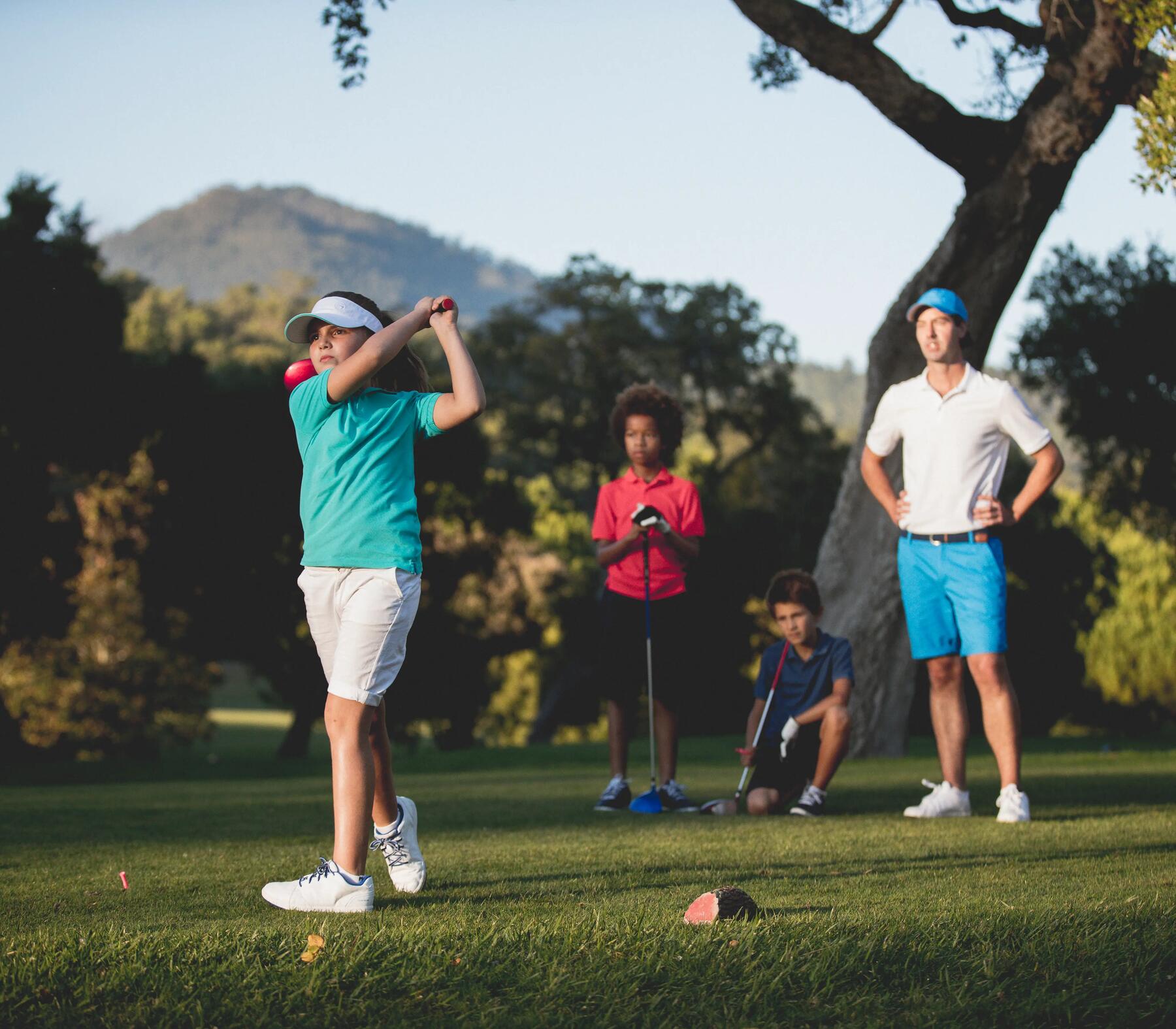 Hoe laat je je kind kennismaken met golf