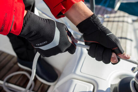GLOVES GLOVES