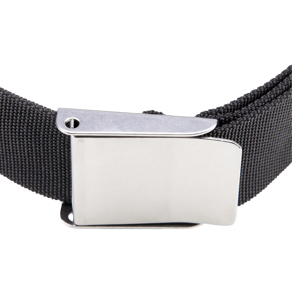 Diving weight belt with soft pockets for lead weights
