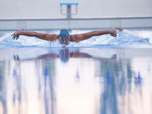 Ganhar músculo com a natação