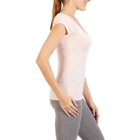 500 Women's Slim-Fit Pilates & Gentle Gym T-Shirt - Light Pink