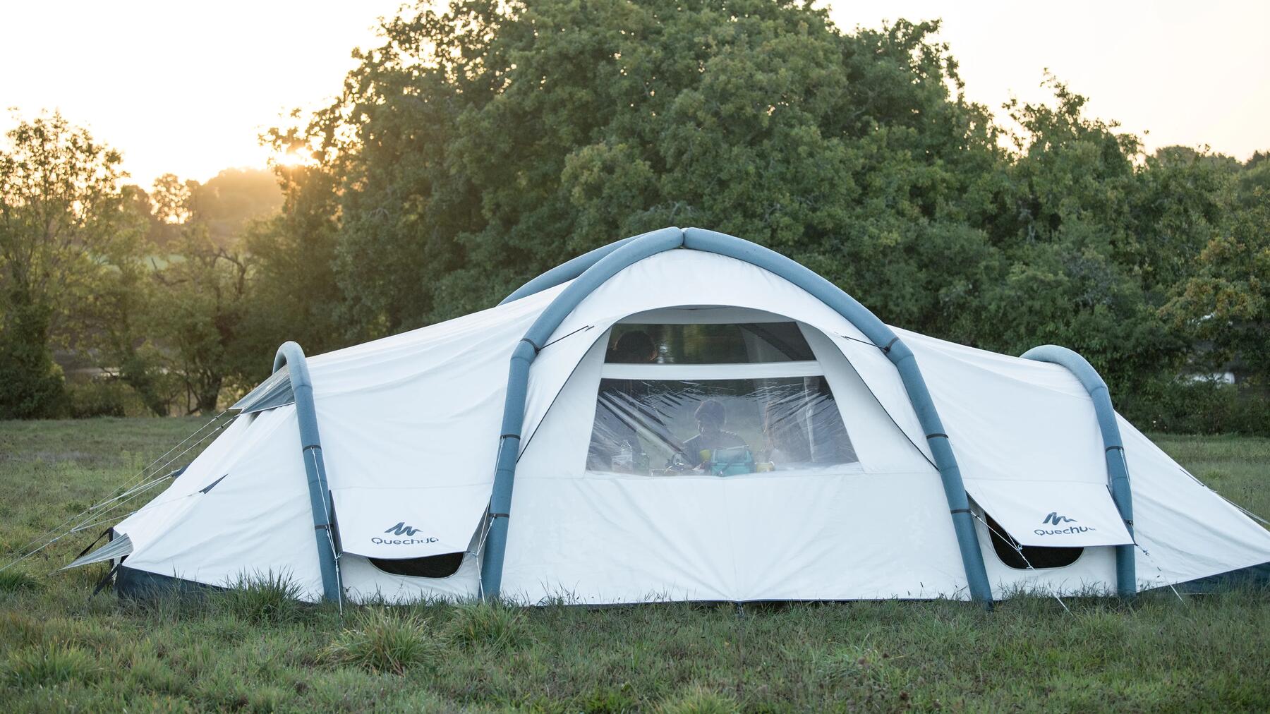 Corturi de camping gonflabile