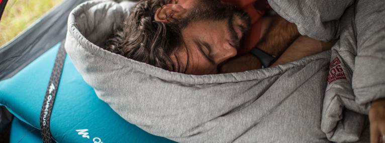 saco-cama-campismo-confortável-acoplável-quechua-decathlon saco-cama-campismo-confortável-acoplável-quechua-decathlon