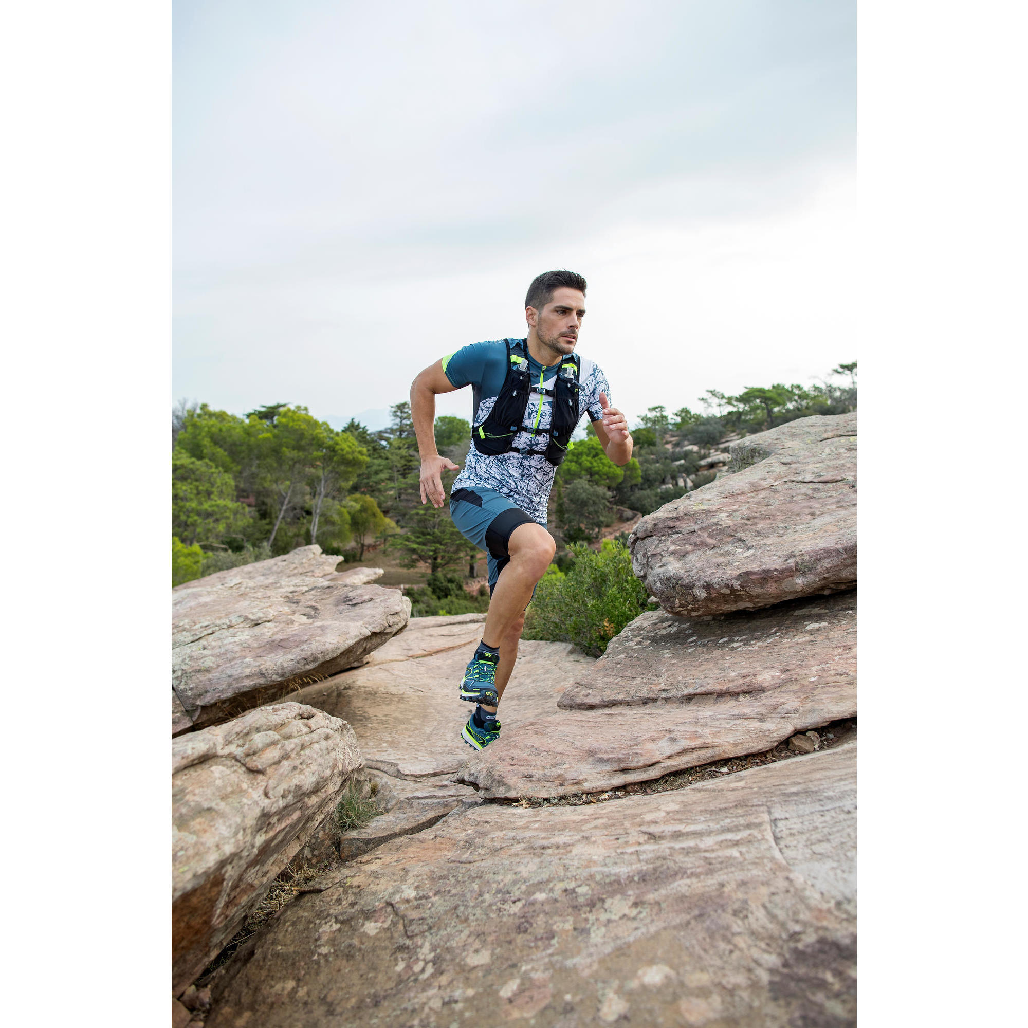 kalenji trail running bag 10l amazon