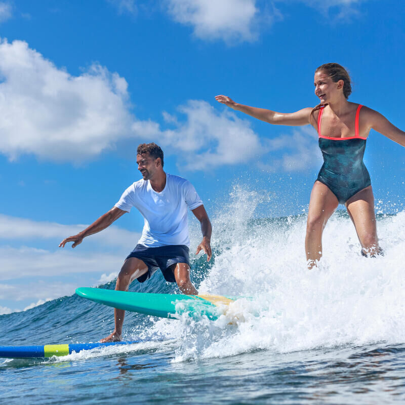Apprendre à surfer à l'âge adulte