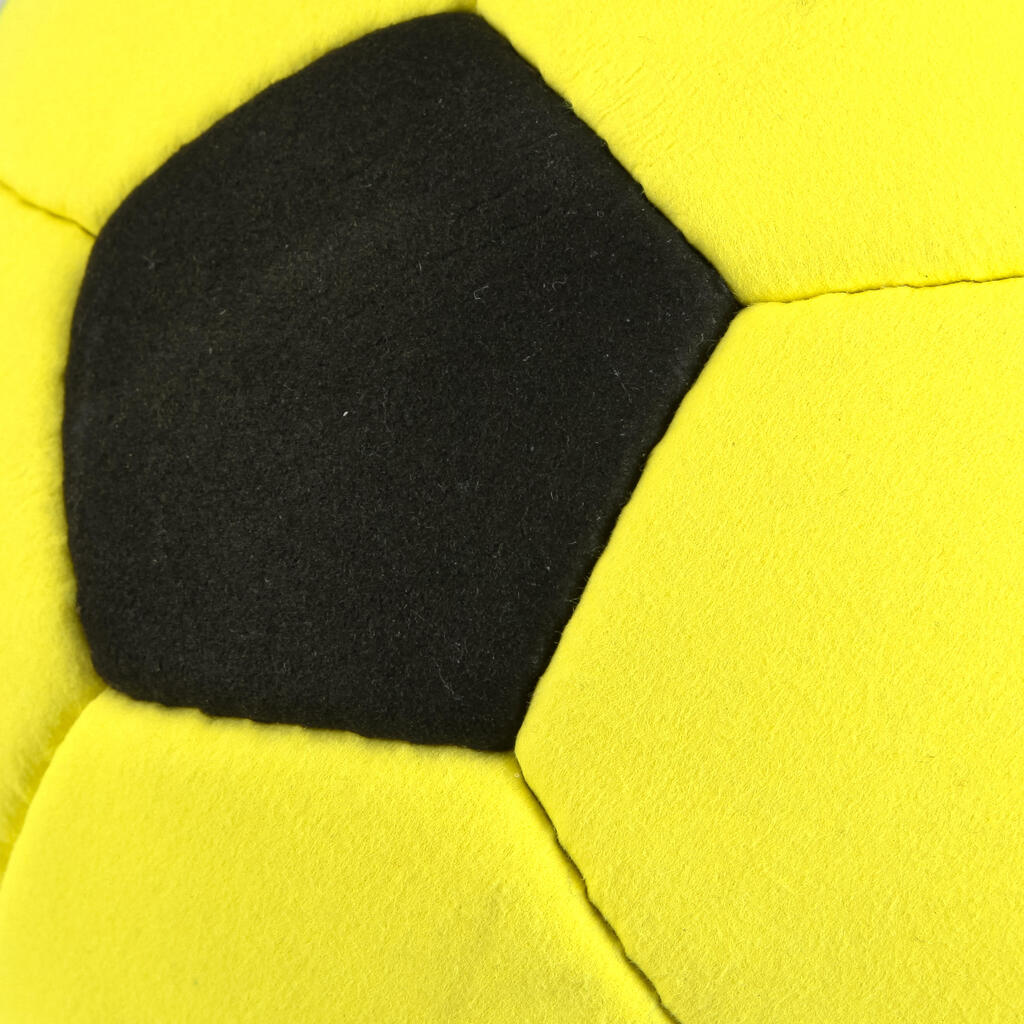 Hallenfußball Filz Größe 5 gelb