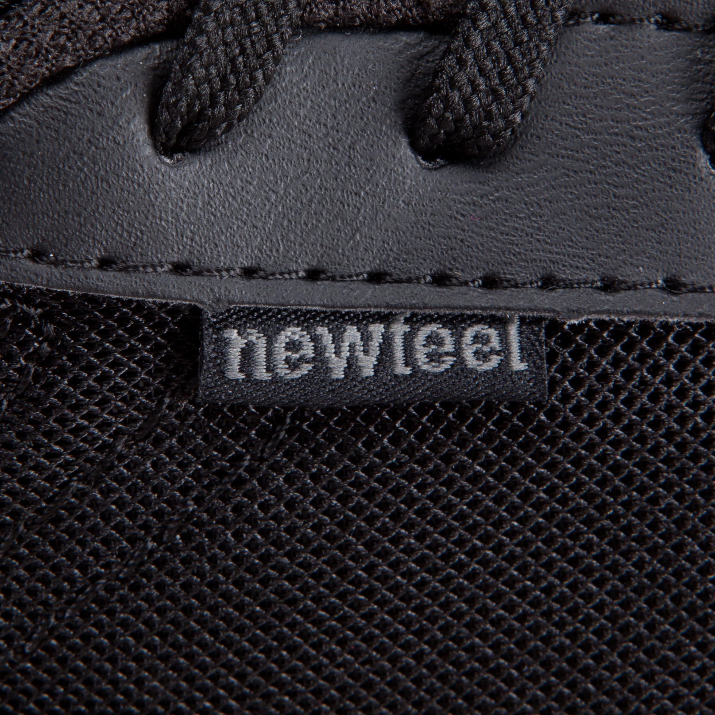Many mesh everyday walking shoes - black 16/18