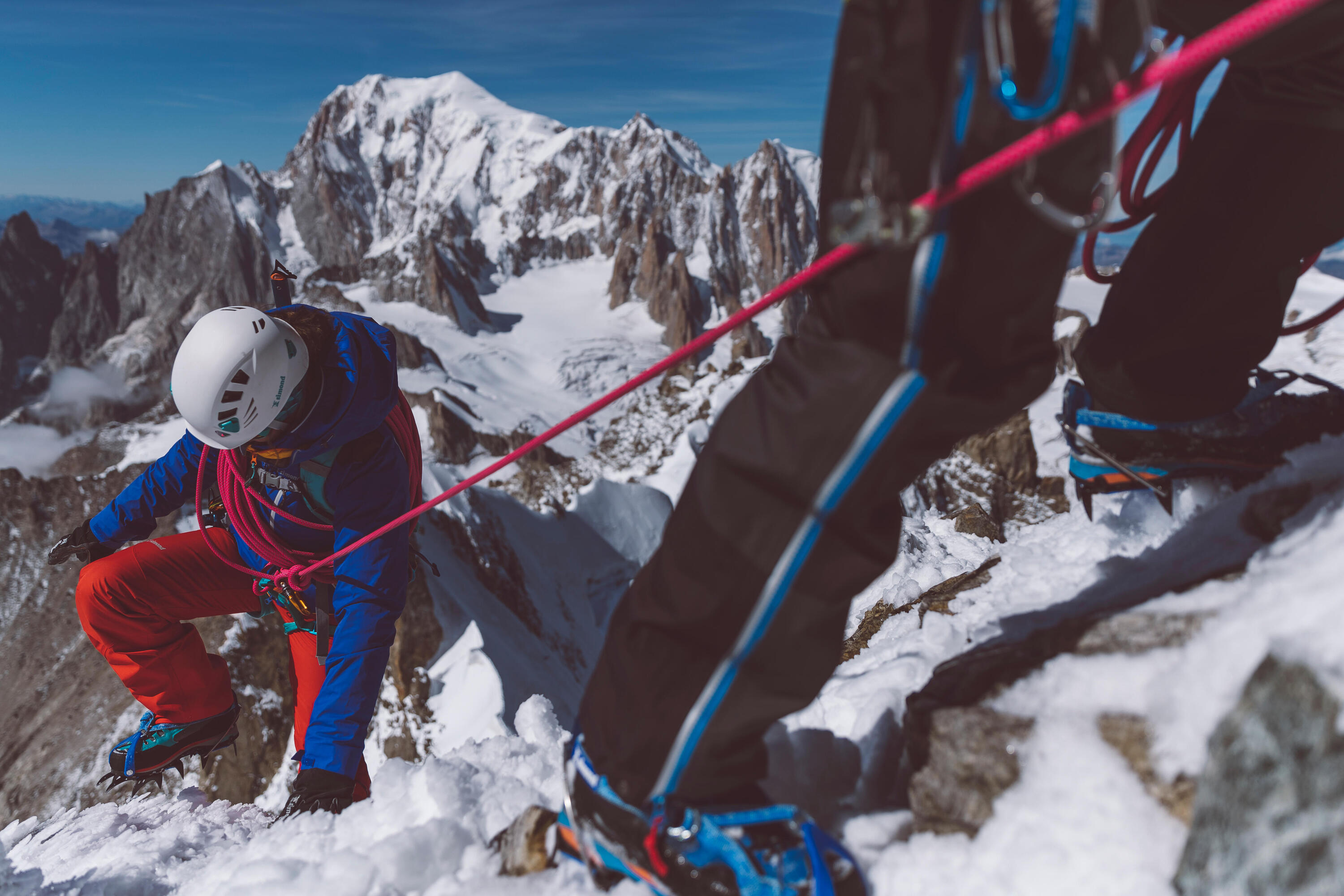Touw voor klimmen en alpinisme triple rated 8,9 mm x 60 m Edge Dry roze 6/6