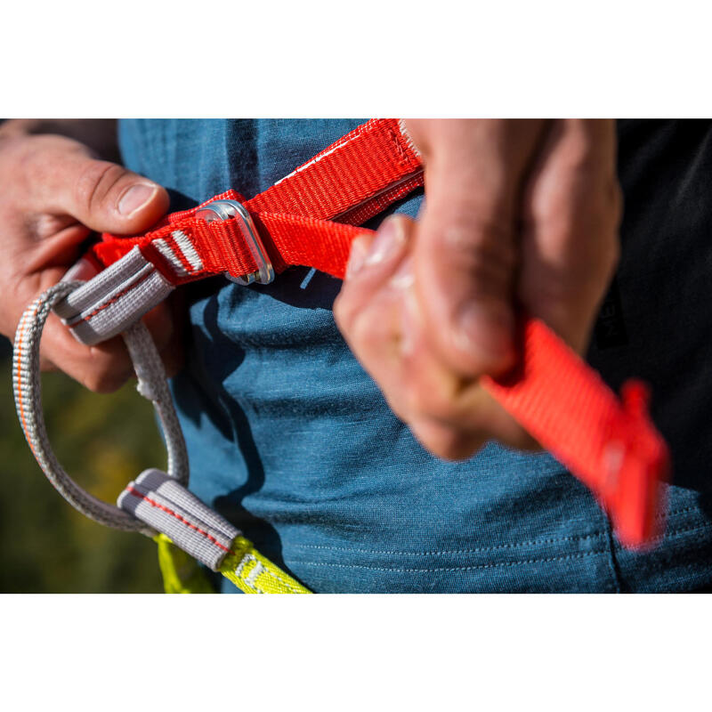 ADULT CLIMBING AND MOUNTAINEERING HARNESS LIGHT - EDGE ORANGE AND YELLOW