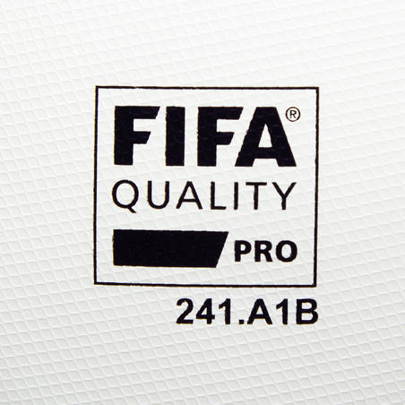Термоскріплений футбольний м'яч F900 FIFA PRO, розмір 5 - Білий/Зелений