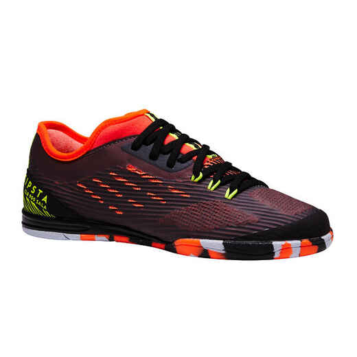 
      Kids' Futsal Boots CLR 900 - Black/Orange
  