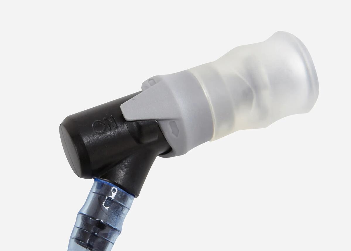 Onderhoud en reparatie van een MT500 waterzak voor trekking