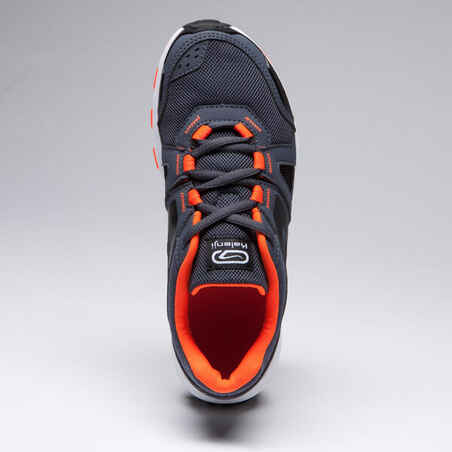 حذاء رياضي KIPRUN GRIP للأطفال - رمادي أسود/ برتقالي