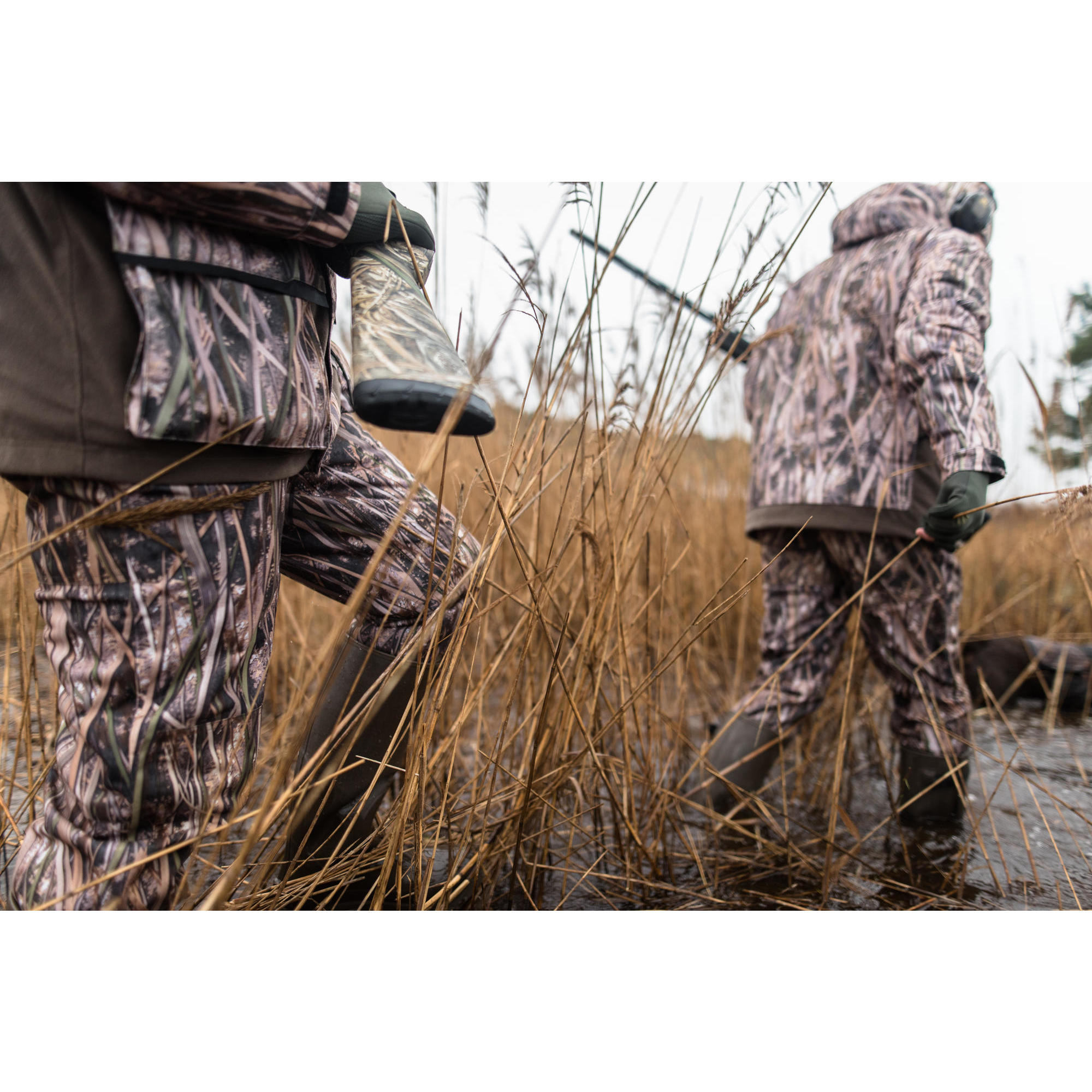 Warm, waterproof 500 camouflage swamp hunting pants