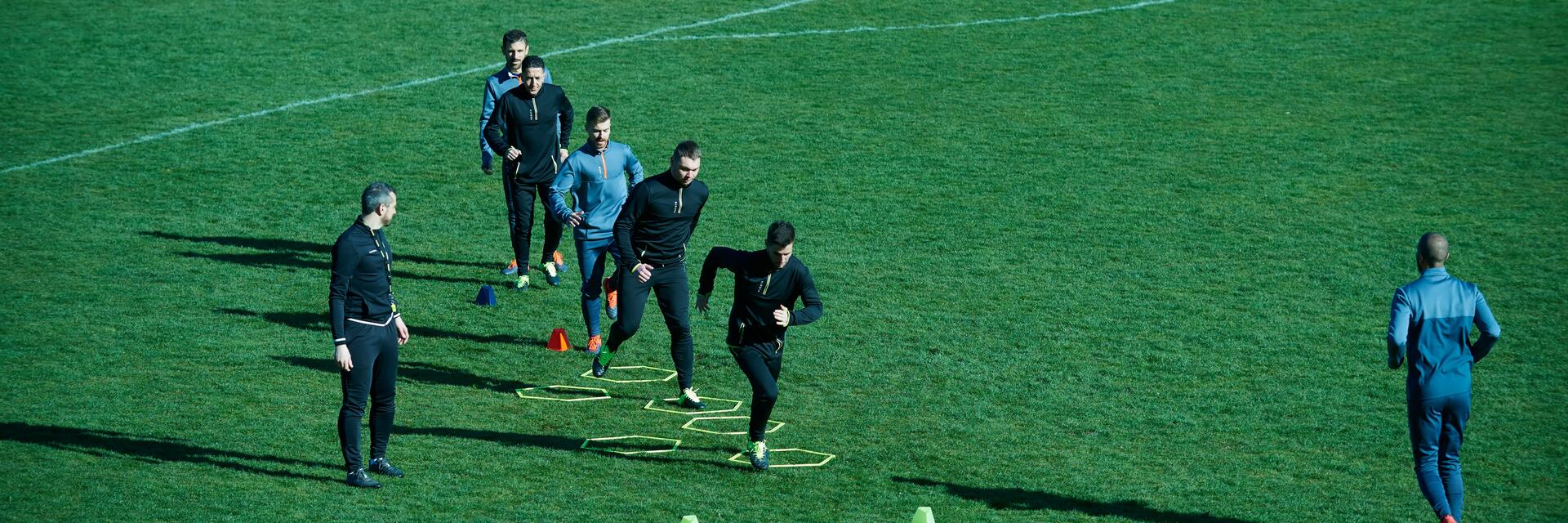 Rester en forme pendant la trêve hivernale : programme circuit training
