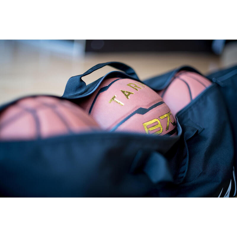 Sac de basket résistant pour transporter jusqu'à 5 ballons de tailles 5 à 7.