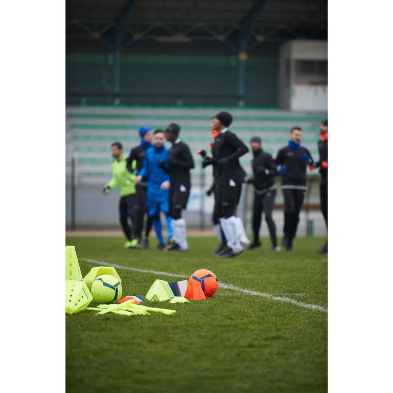 Cone Latihan Sepak Bola Essential 15 cm isi 6 - Kuning